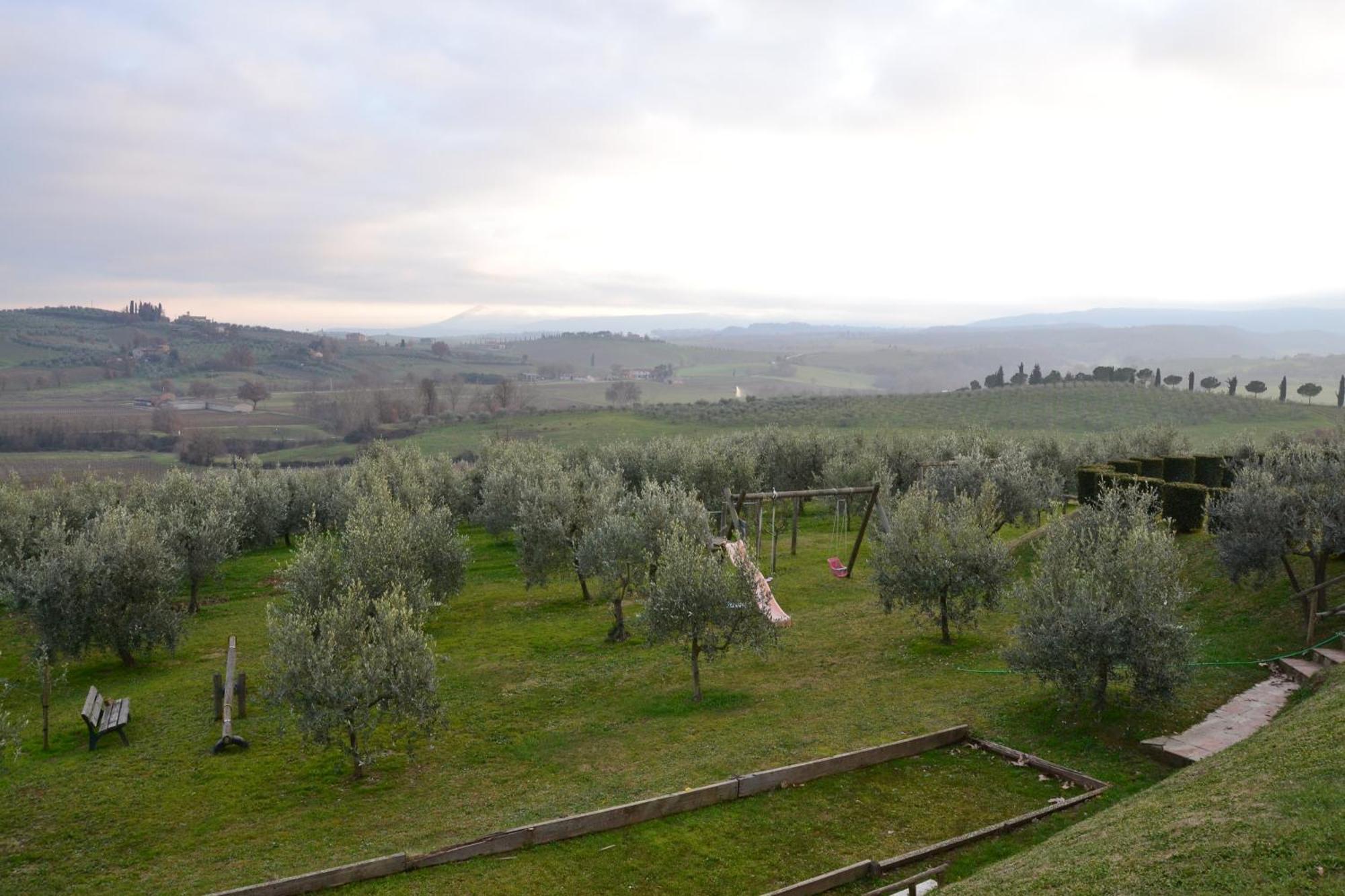 Agriturismo Sanguineto Acquaviva  Exterior photo