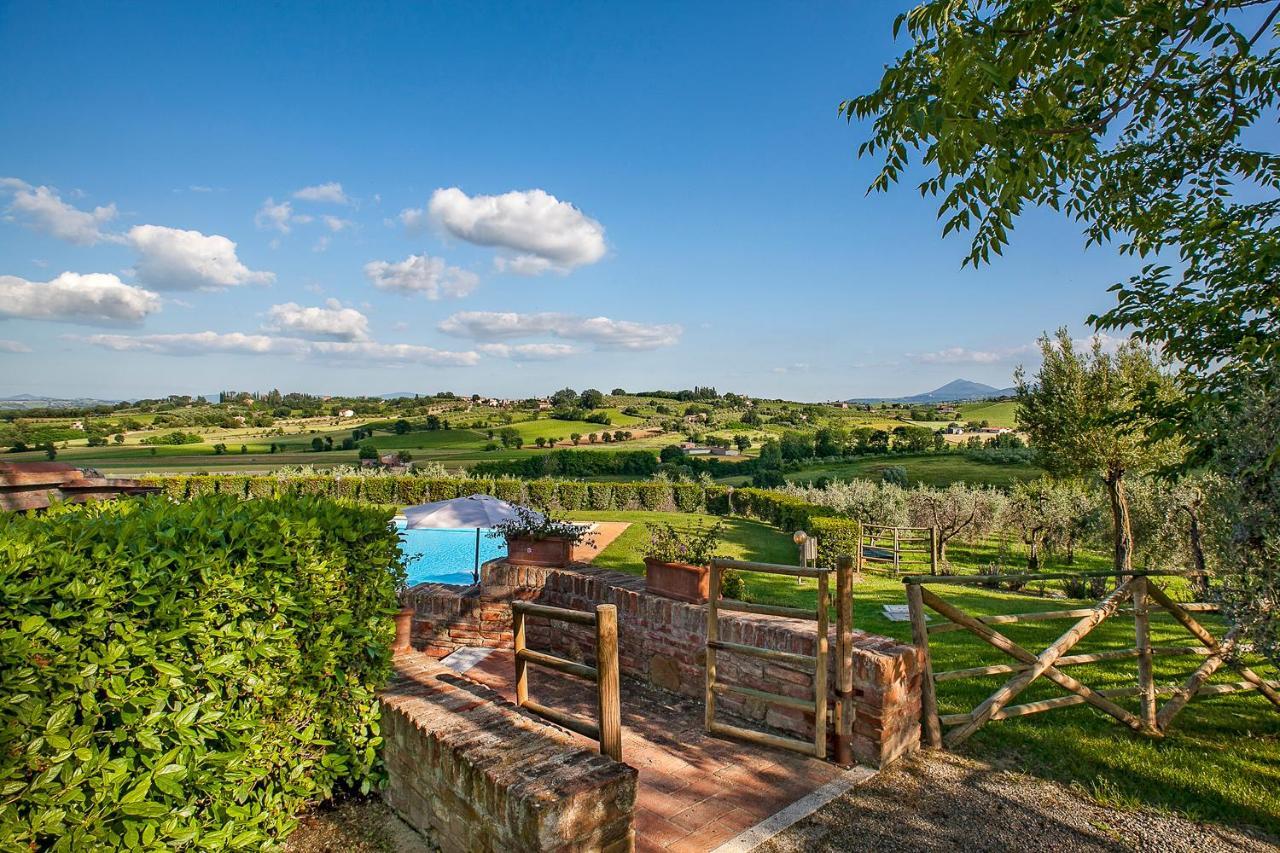Agriturismo Sanguineto Acquaviva  Exterior photo